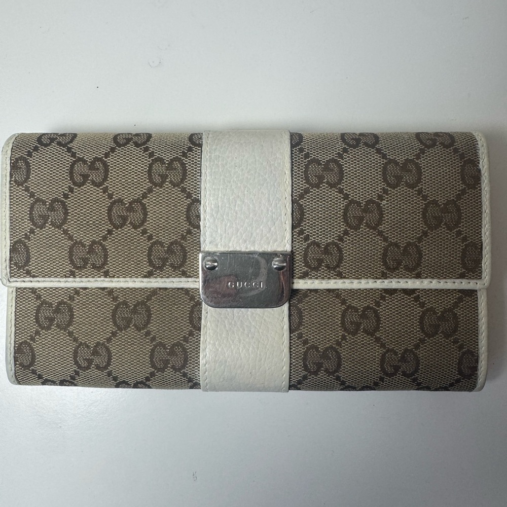 Gucci Women’s GG Monogram Wallet Cream and Tan Long Wallet